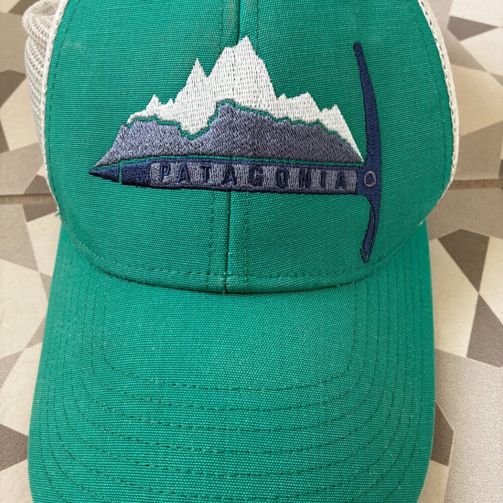 Patagonia Hat Cap Snapback Hiking Mountains Turquoise Mesh Trucker Embroidered